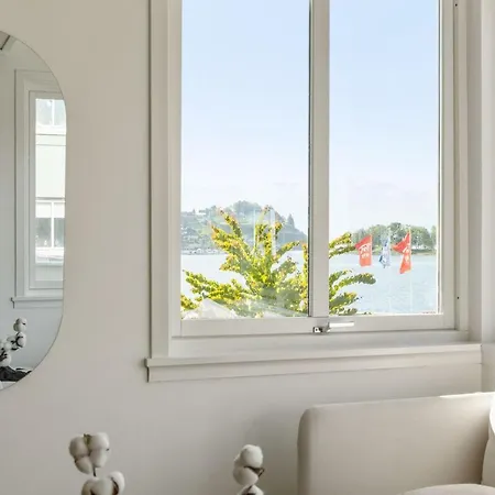 Captivating 4-bed Heart Of Apartamento *